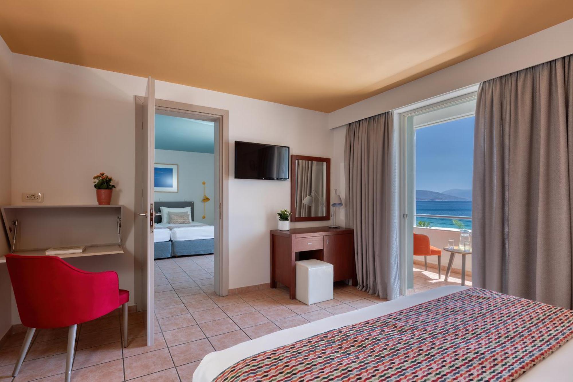 Flisvos Royal Hotel & Suites Tolo Exterior photo